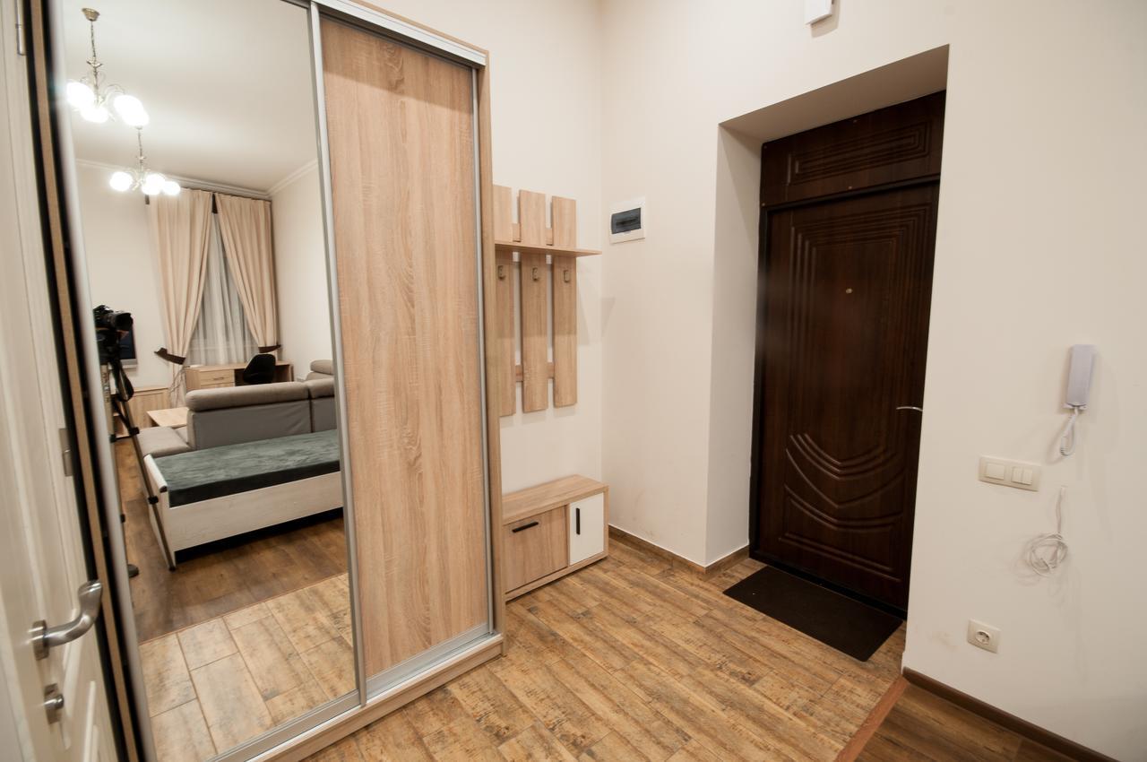 Wonderful Flat On City Center Ungvár Kültér fotó